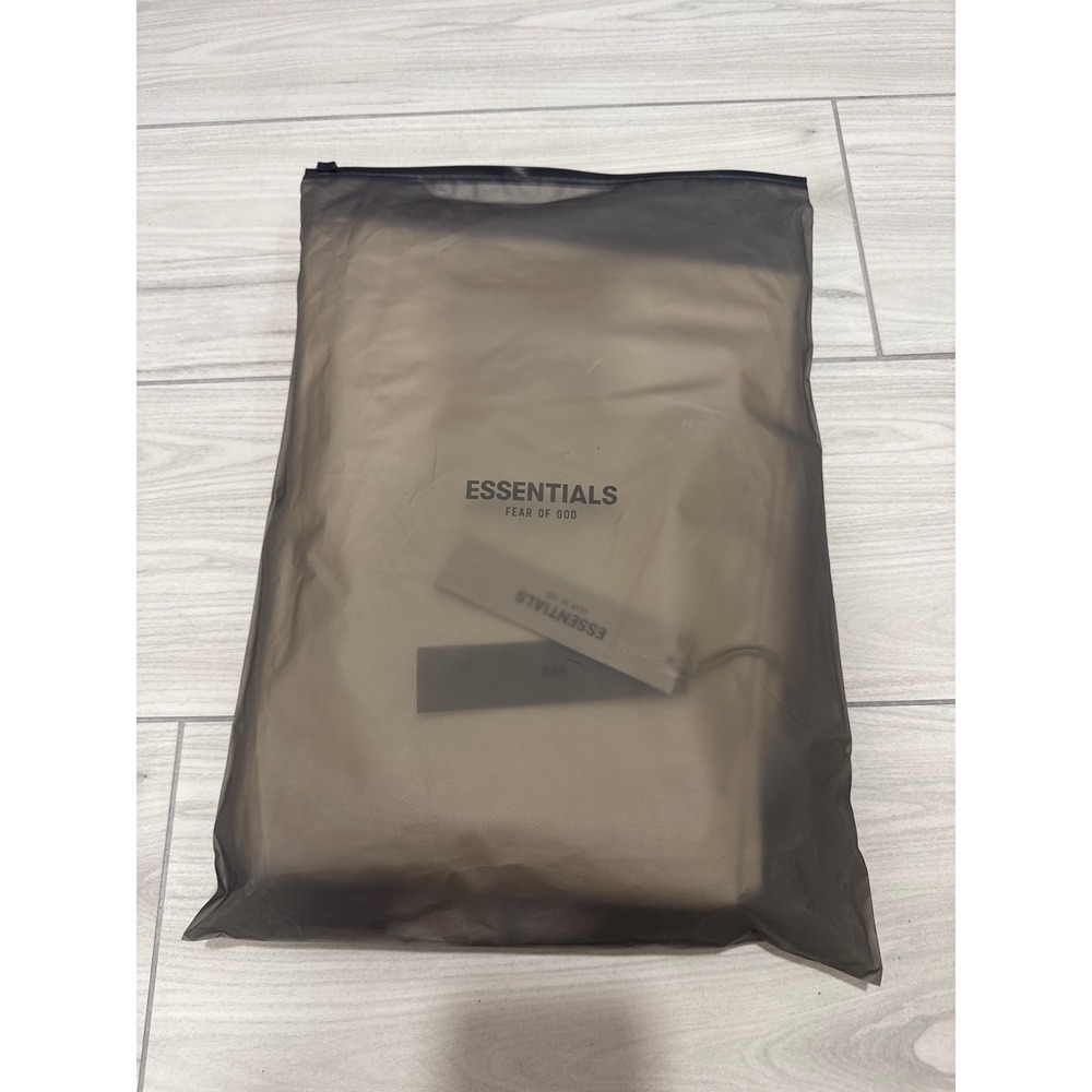 Fear of God Essentials Mens Sweatpants Cream Joggers Small NWT